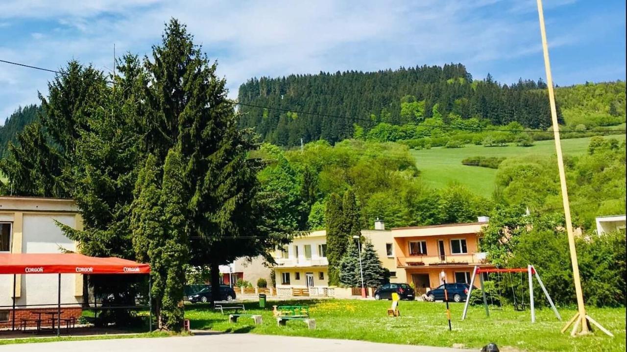 Rodinny Retro Domcek Dolny Kubin Exterior foto